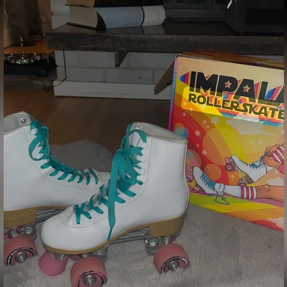 IMPALA SKATES - Picture 2 of 2